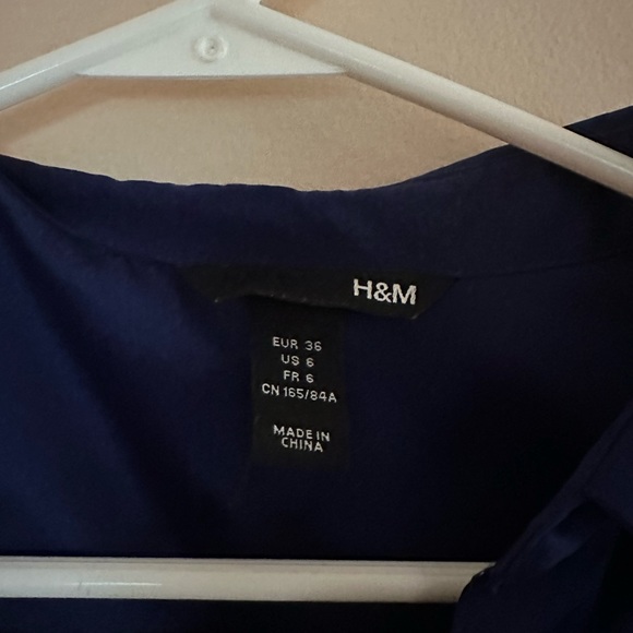 H&M blouse - Picture 3 of 3